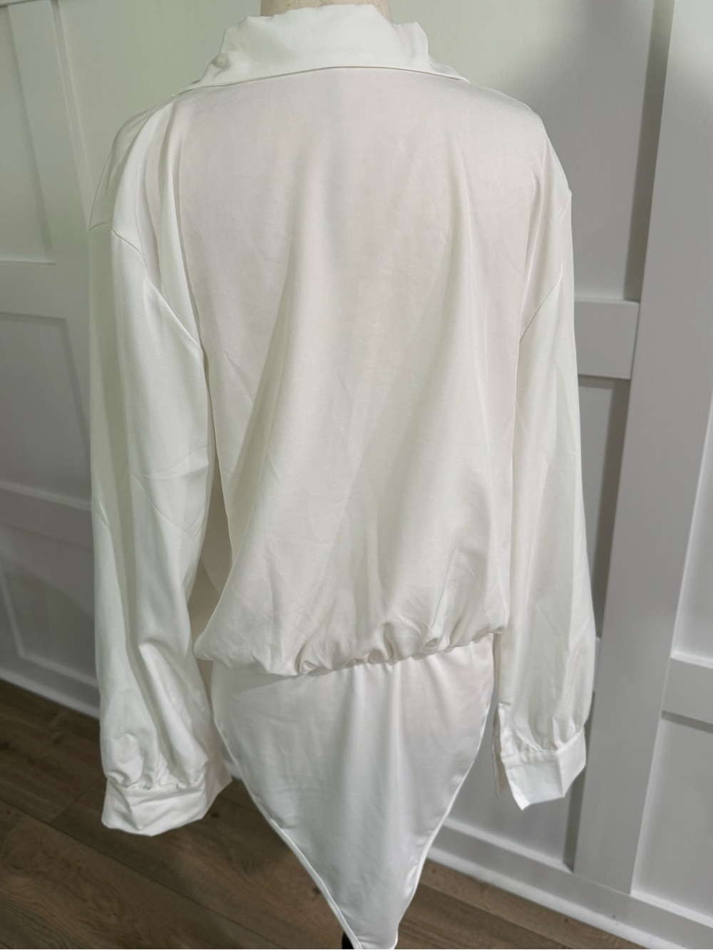 White Wrap Front Long Sleeve Bodysuit XL - Picture 4 of 5